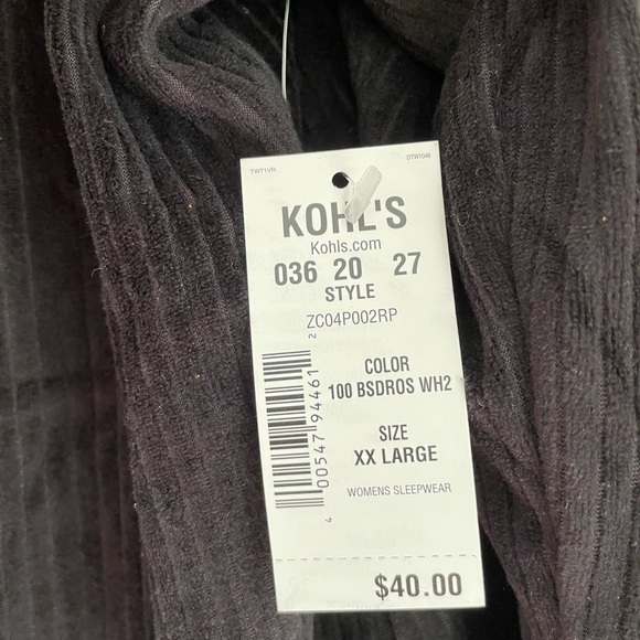 NWT kohl’s fleece sleeper top with rose accent - Picture 3 of 5